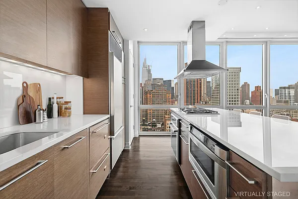 Sold by Corcoran | media 3