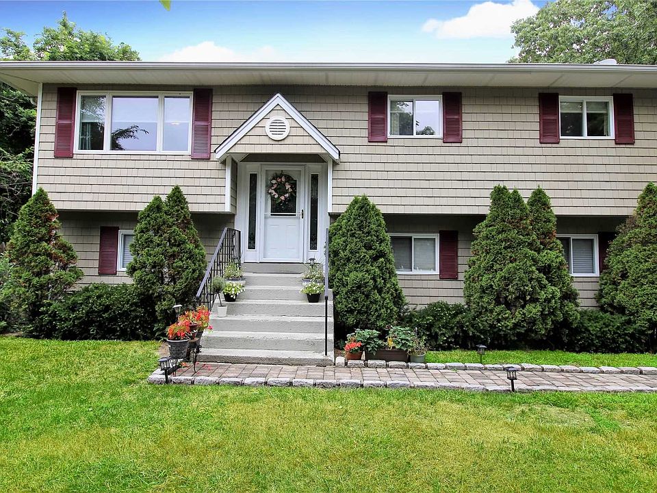 1st image of 13 Appel Dr E