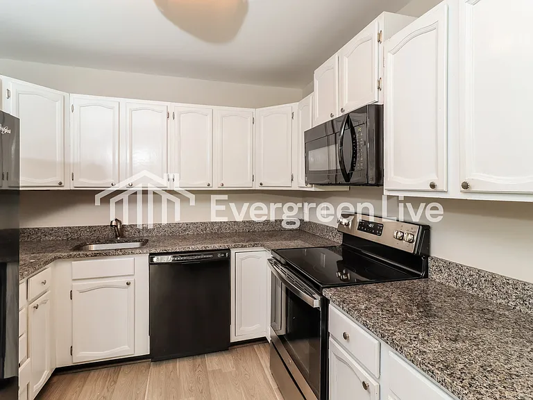 737 Eddy Rd — Photo 8
