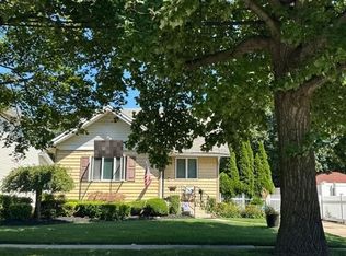 259 Forest Ave, Lynbrook, NY 11563