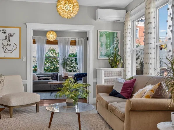 11 Sedgwick St #9, Jamaica Plain, MA 02130