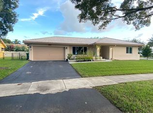 11944 SW 53rd Pl, Cooper City, FL 33330