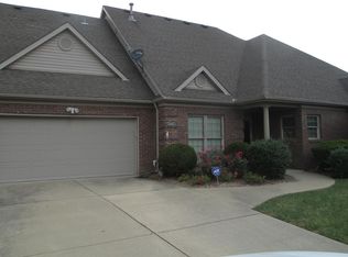 1584 Pine Needles Ln, Lexington, KY 40513