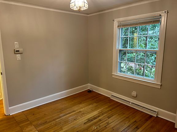 5th image of 1405 Mimosa Dr #B