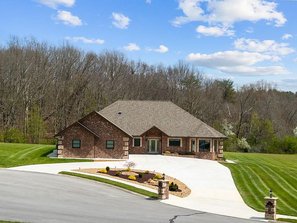 1st image of 42 Sycamore Rd