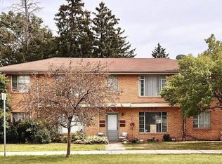 2530 Pleasant, South Bend, IN 46615