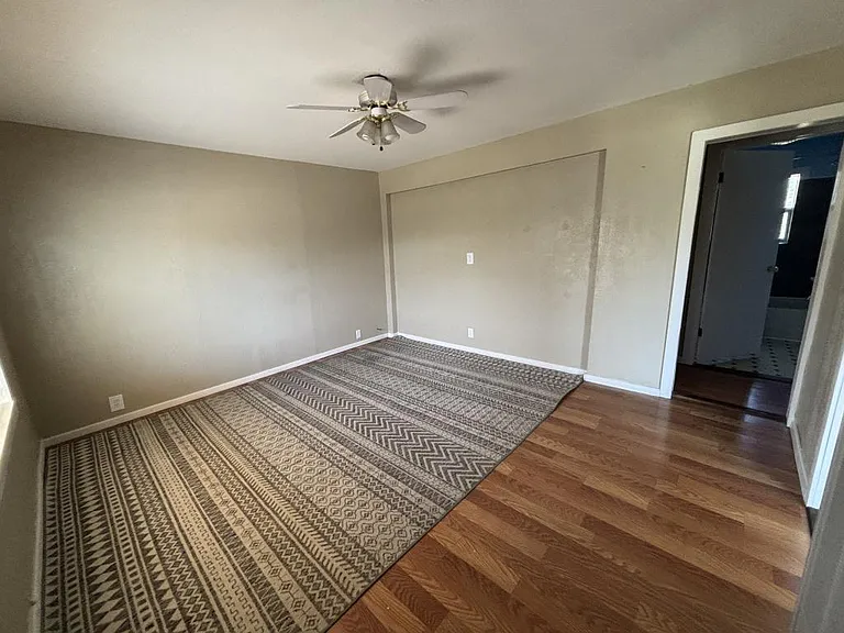 235 Curtis St — Photo 13