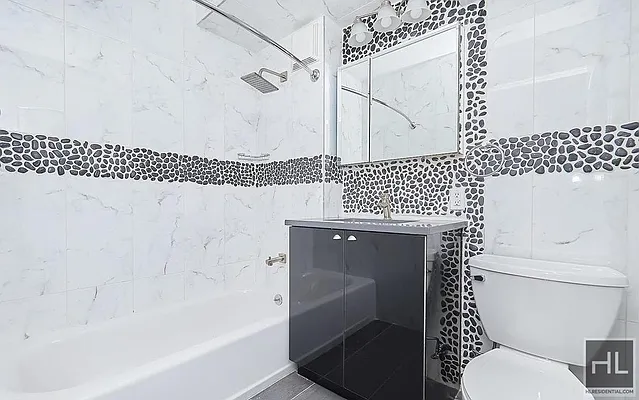 Rented by Highline Residential | media 14