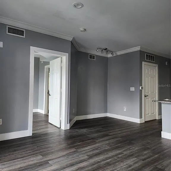 206 E South St #6034 — Photo 6