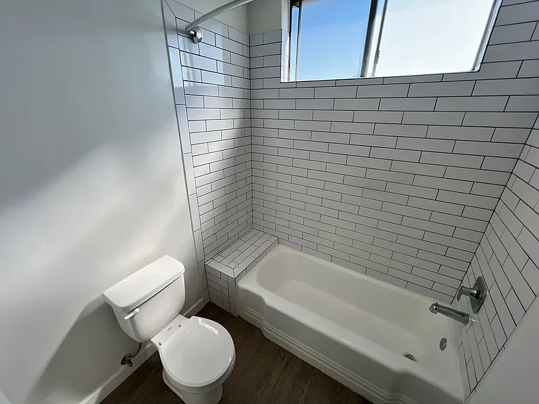 634 E Harvard Rd — Photo 14