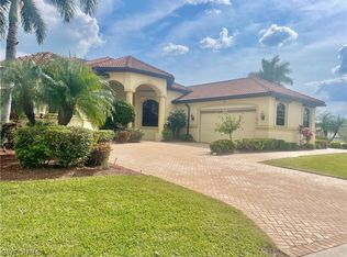 20978 Skyler Dr, North Fort Myers, FL 33917