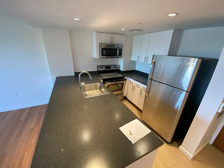 285 Harvard St #307 — Photo 6