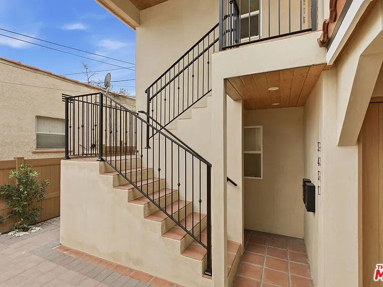 3431 Edgehill Dr — Photo 21