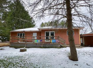 N2931 33rd Ln, Berlin, WI 54923