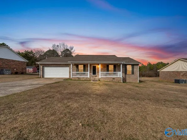 1506 W Stewart Rd, Scottsboro, AL 35768