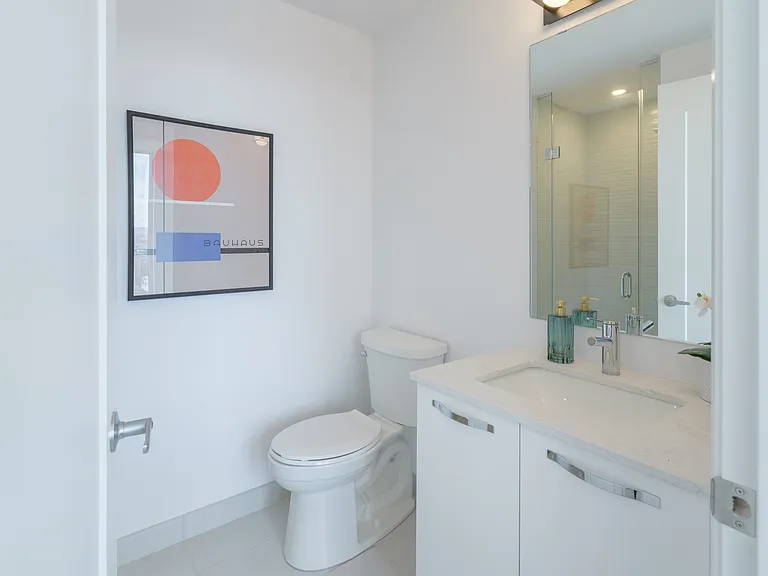 75 James St S #2701 — Photo 8