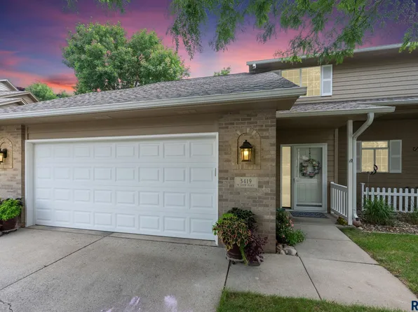 3419 W 80th Pl, Sioux Falls, SD 57108