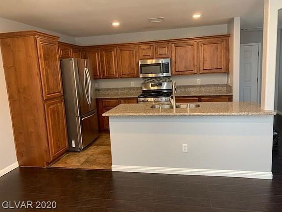 3rd image of 9071 Secret Valley St