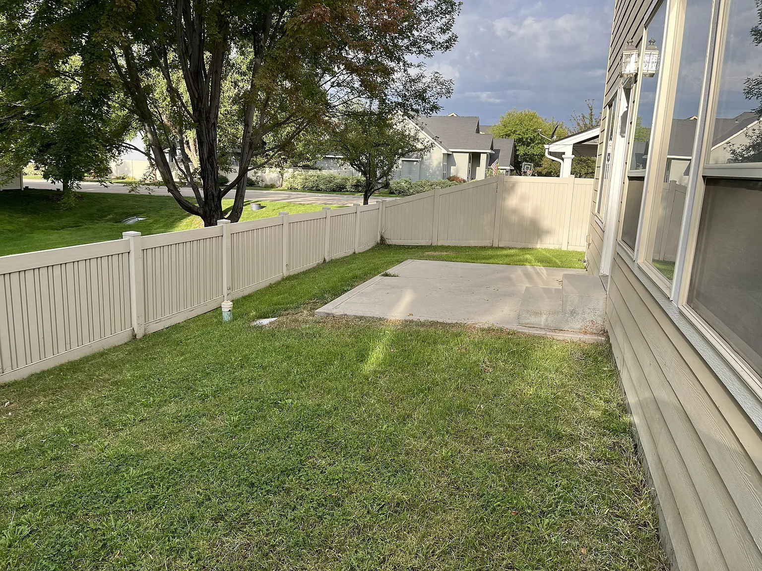 3 bed, 2.5 bath, 2648 sqft, $2,600 — Photo 4