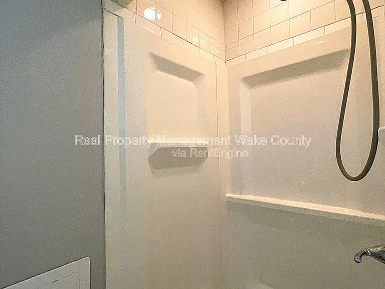 4702 Walden Pond Dr #D — Photo 20