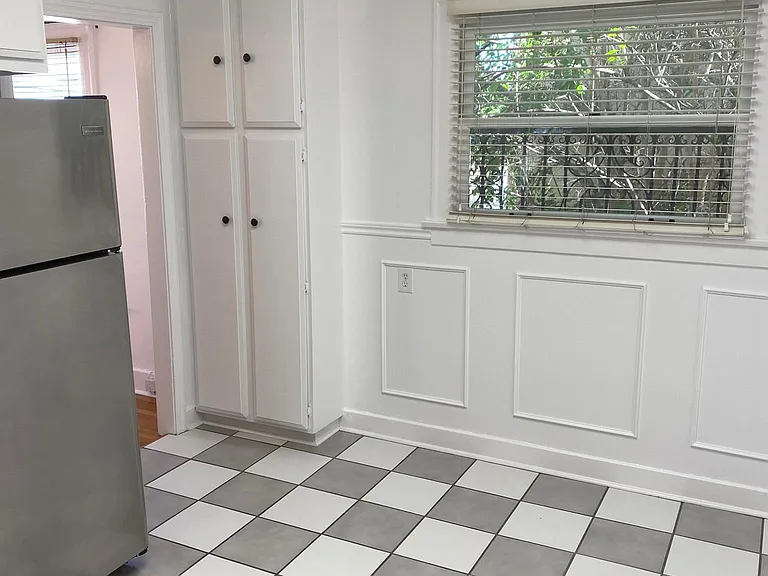 366 N Curson Ave #7 — Photo 11