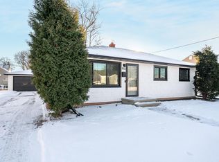913 Jefferson St, Menasha, WI 54952