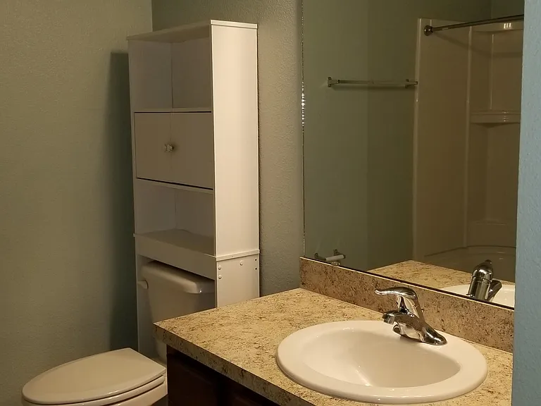 131 Burnett Ct #104 — Photo 10