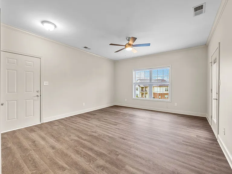 North Pointe — Photo 13