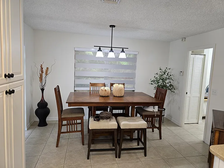 939 Hibiscus Dr — Photo 7