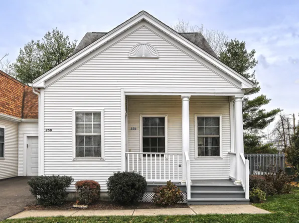 25 Forest Road #D, Milford, CT 06461