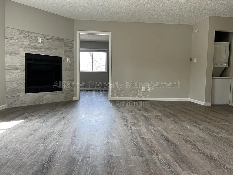 2458 E Willamette Ave — Photo 11
