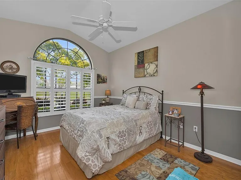 9630 Green Needle Dr — Photo 16