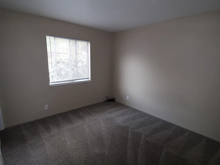 462 N 7th St #A-C — Photo 11