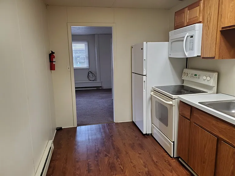 41 N. 6th St. (600 Walnut St) — Photo 2