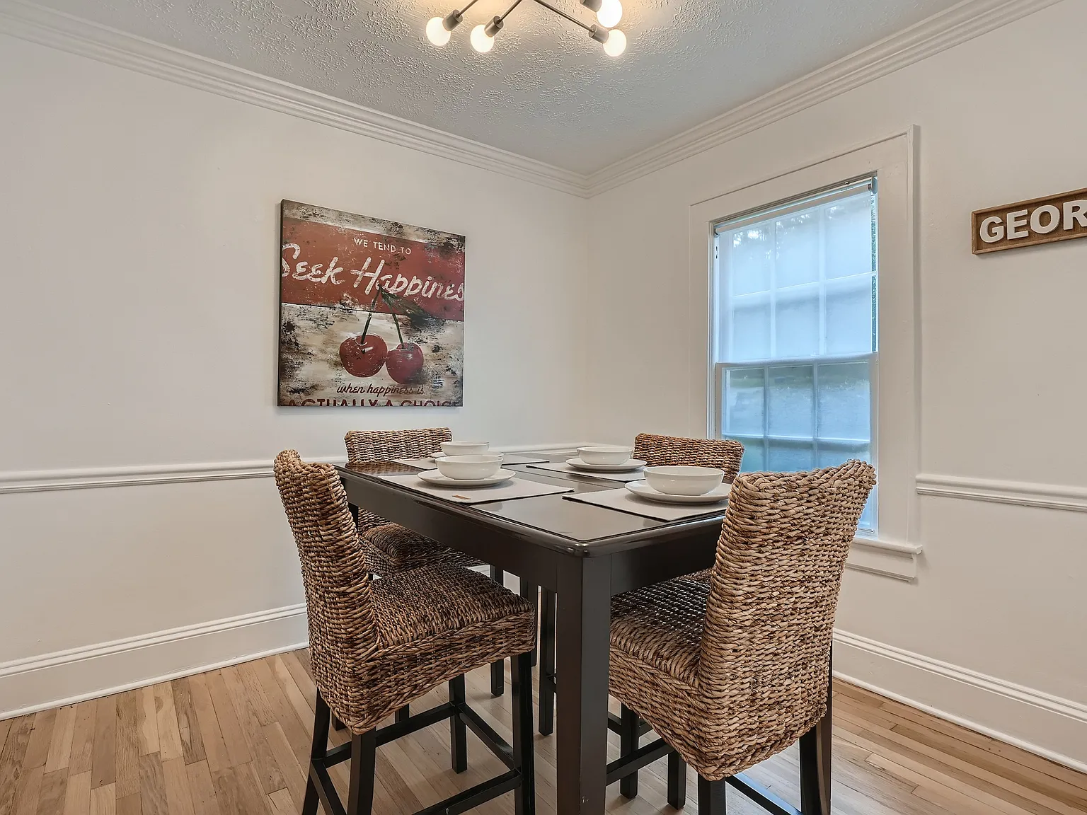 3 bed, 1300 sqft, $3,700 — Photo 4
