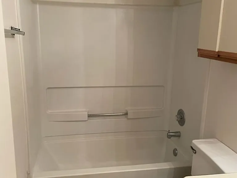 635 Buoy Ln #304 — Photo 8