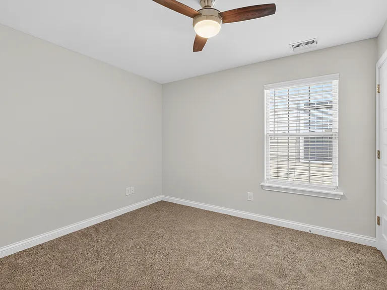 196 Old Woolen Mill Ln — Photo 17