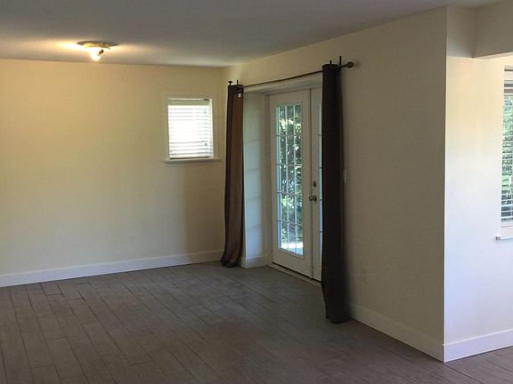5th image of 9025 203b St
