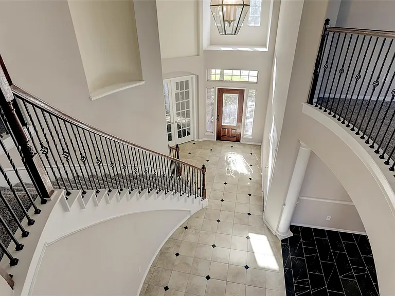 13419 Sunset Bay Ln — Photo 3