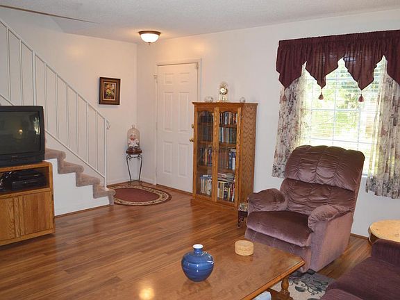 5th image of 7914 Gleason Dr APT 1076