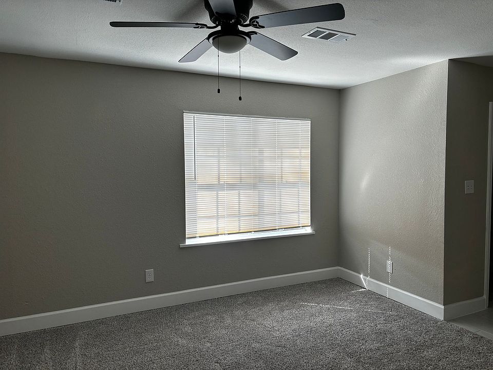 1st image of 604 Normal Park Dr #606