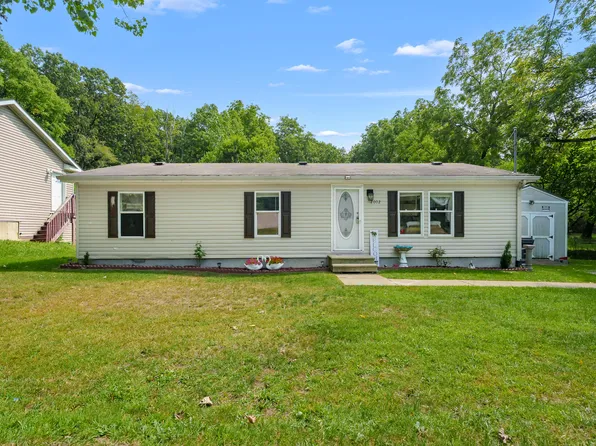 2002 Mount Olivet Rd, Kalamazoo, MI 49004