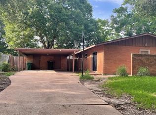 7058 Concho St, Houston, TX 77074