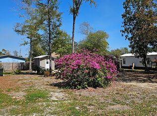 1697 Santa Cruz Dr, Lillian, AL 36549