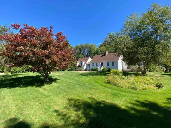 9 Peabody Drive, Brentwood, NH 03833