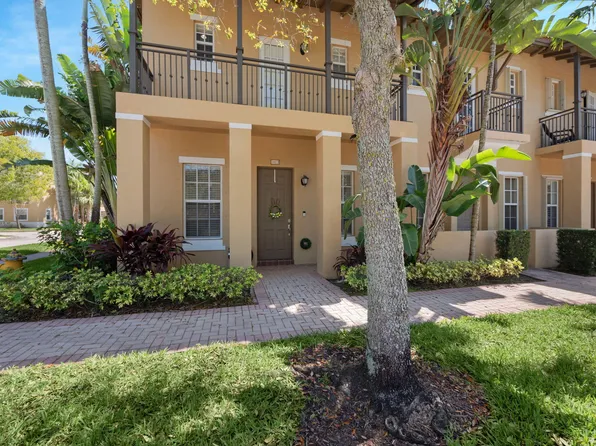 1013 SW 147th Terrace, Pembroke Pines, FL 33027