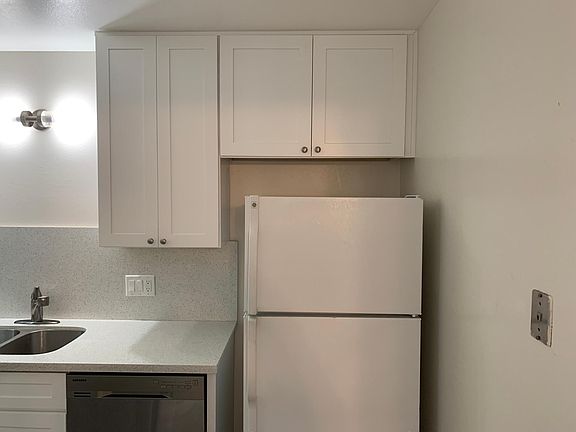 4th image of 10939 Del Norte St APT 213