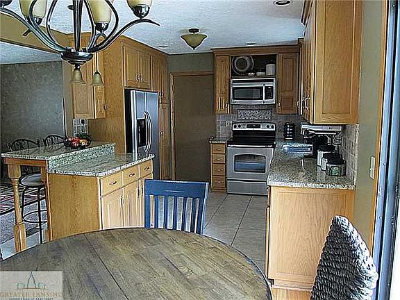 3rd image of 5012 Palisade Dr