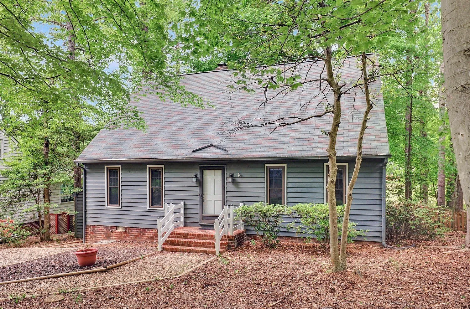 3 bed, 2.5 bath, 1622 sqft, $2,200 — Photo 1