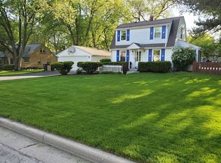 4543 N 105th St, Wauwatosa, WI 53225